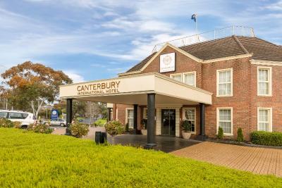 Canterbury International Hotel - Accommodation Whitsundays 12