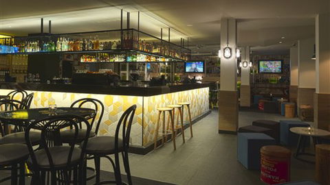 QT Falls Creek Resort - Accommodation Whitsundays 7