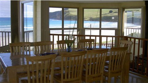 Abalone Beach House - Accommodation Whitsundays 2