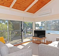 Barrakee Beach House - Anglesea - Accommodation Whitsundays