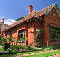 Buxton Manor - George Lowe Esquire Apartment - Accommodation Whitsundays