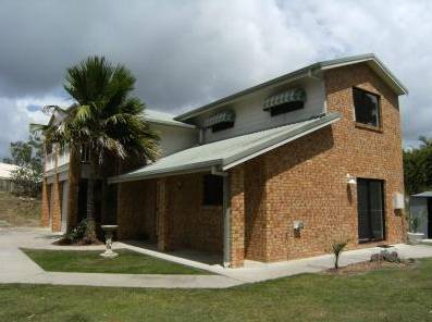 A Beach 'N Reef Motel - Accommodation Whitsundays 1