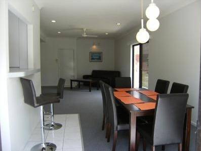 A Beach 'N Reef Motel - Accommodation Whitsundays 2