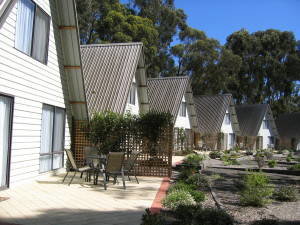 A-Line Holiday Village - Accommodation Whitsundays 0