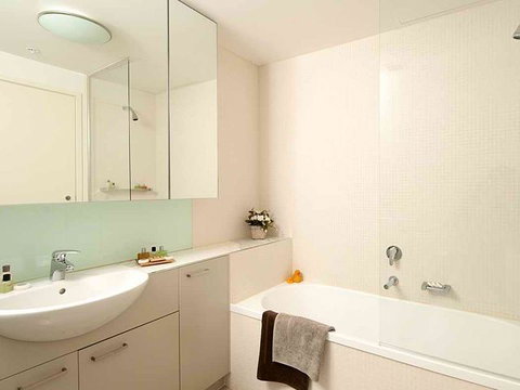 Apartments@Docklands - Accommodation Whitsundays 2