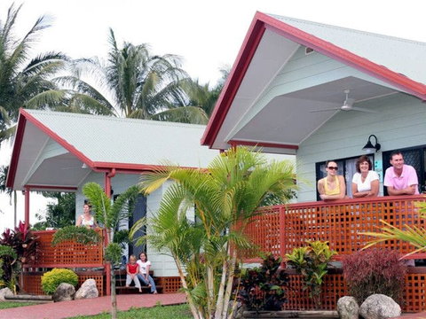 Cairns Coconut Holiday Resort - Accommodation Whitsundays 1