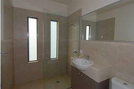 Dolphin Cove Bed & Breakfast - Accommodation Whitsundays 0