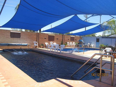 Dragon Phoenix Resort & Restaurant - Accommodation Whitsundays 14