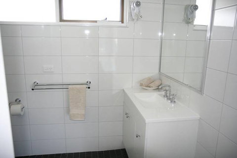 Frankston Motel - Accommodation Whitsundays 1
