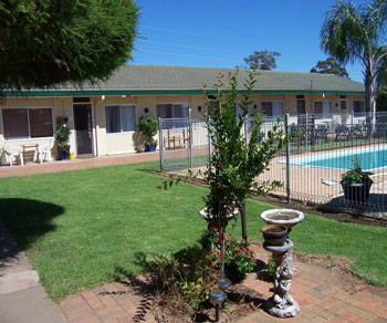 Gilgandra Lodge Motel - Accommodation Whitsundays 1