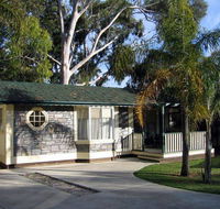 Highway 1 Caravan  Tourist Park - Accommodation Whitsundays