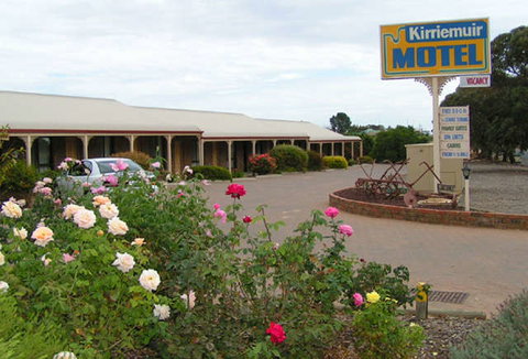 Kirriemuir Motel & Cabins - Accommodation Whitsundays 0