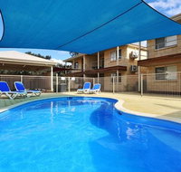Lakeside Holiday Apartments - Accommodation Whitsundays