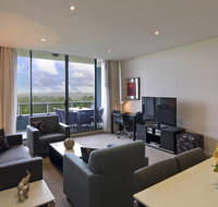 Meriton Serviced Apartments Danks Street Waterloo - Accommodation Whitsundays
