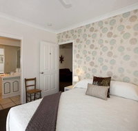 Mt Coolum Retreat 'A Bed  Breakfast' - Accommodation Whitsundays