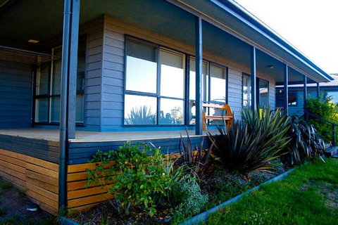 Orani Vineyard Guest House - Accommodation Whitsundays 2