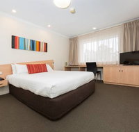 Premier Hotel  Apartments - Accommodation Whitsundays