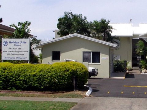 QCWA Holiday Units - Accommodation Whitsundays 0