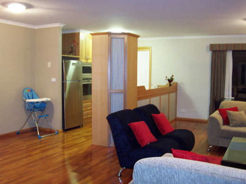 Redbill's Retreat - Accommodation Whitsundays 2