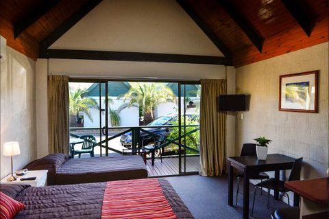 Desert Palms Alice Springs - Accommodation Whitsundays 9