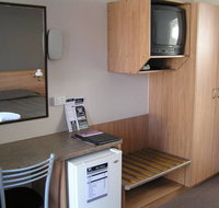 Riviera On Ruthven Motel - Accommodation Whitsundays