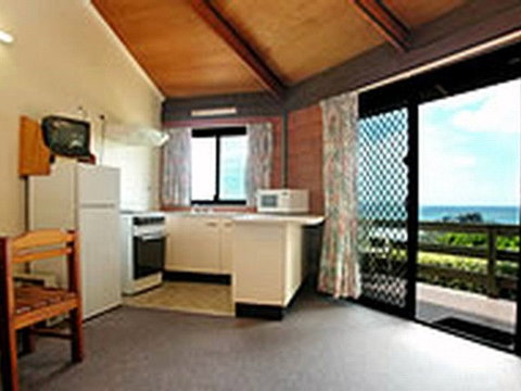 Shelly Beach Cabins - Accommodation Whitsundays 0