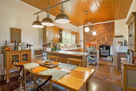Stony Creek Farm B&B - Accommodation Whitsundays 0