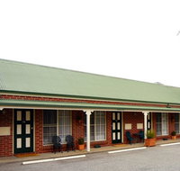 The Elms Motor Inn - Accommodation Whitsundays
