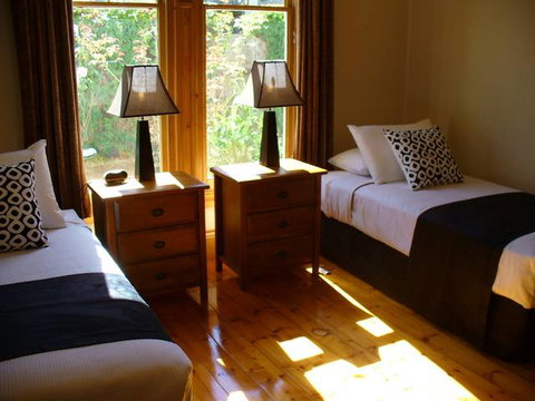 TRC House - Accommodation Whitsundays 0
