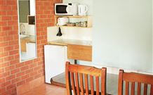 Catalina Motel Lake Macquarie - Toronto - Accommodation Whitsundays 2