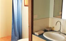 Catalina Motel Lake Macquarie - Toronto - Accommodation Whitsundays 3