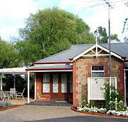 Amble In Self Contained Accommodation - Garden Retreat B  B - Accommodation Whitsundays