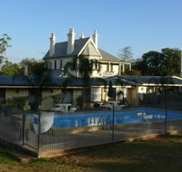 Airlie House Motor Inn - Accommodation Whitsundays