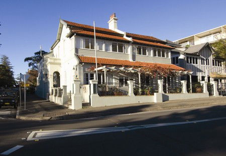 Periwinkle Guest House - Accommodation Whitsundays 0