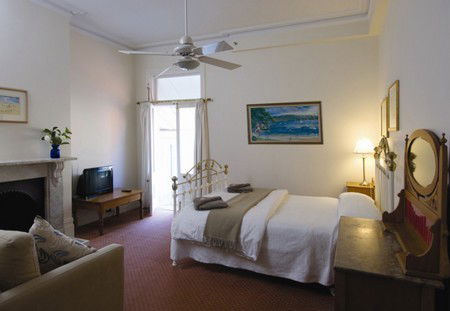 Periwinkle Guest House - Accommodation Whitsundays 1