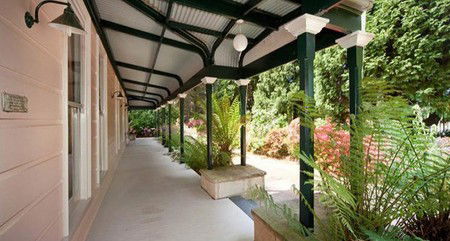 Closeburn House - Accommodation Whitsundays 1