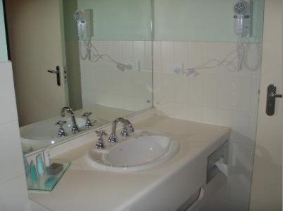 Alpine Gables Motel - Accommodation Whitsundays 4