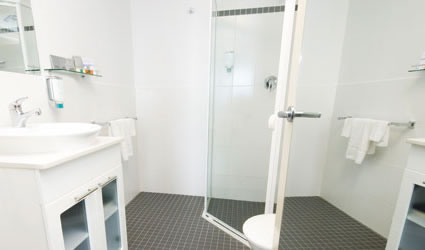 Quality Suites Clifton On Northbourne - Accommodation Whitsundays 2