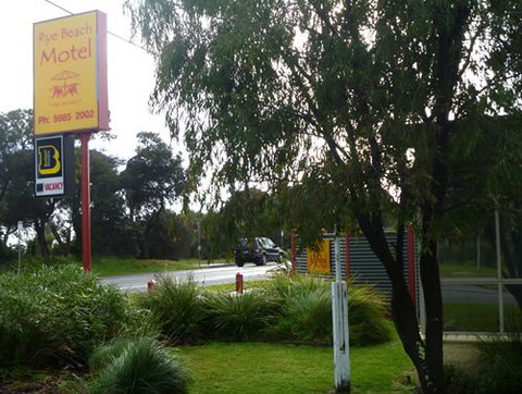 Rye Beach Motel & Apartments - Accommodation Whitsundays 2