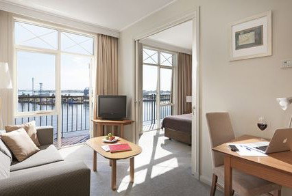 Crowne Plaza Newcastle - Accommodation Whitsundays 1
