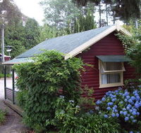 Cedar Lodge Cabins - Accommodation Whitsundays