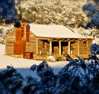 Moonbah Huts - Accommodation Whitsundays