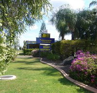 Kings Motor Inn and Steakhouse - Accommodation Whitsundays