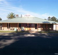 Dog N Bull - Accommodation Whitsundays