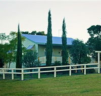 Milford Country Cottages - Accommodation Whitsundays