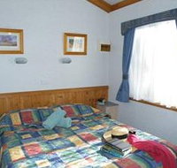 Lake Hamilton Motor Village and Caravan Park - Accommodation Whitsundays