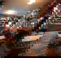 Victoria Hotel Moonan Flat - Accommodation Whitsundays