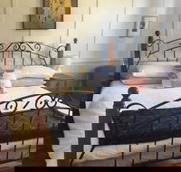 Minnie's Yass - Accommodation Whitsundays