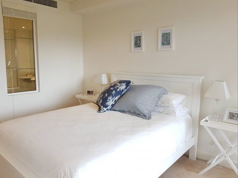 Newcastle Terraces And Apartments - Harbourside Apartment - Accommodation Whitsundays 17