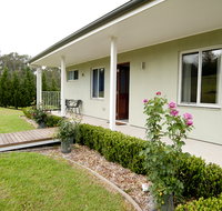 Highfields Country Cottages - Accommodation Whitsundays